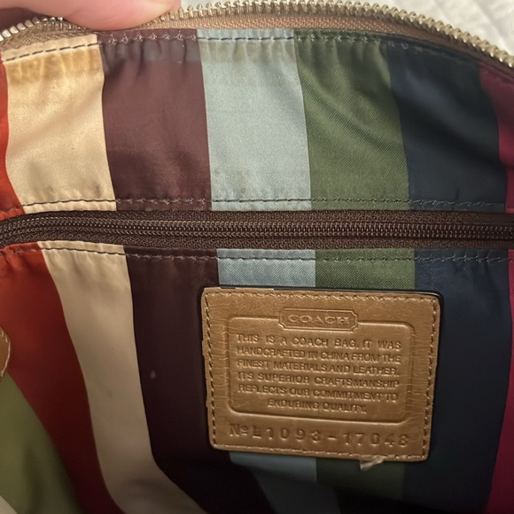 Tan leather coach poppy purse! - Picture 9 of 9